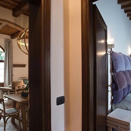 San Ruffino Apartments Lari Екстериор снимка