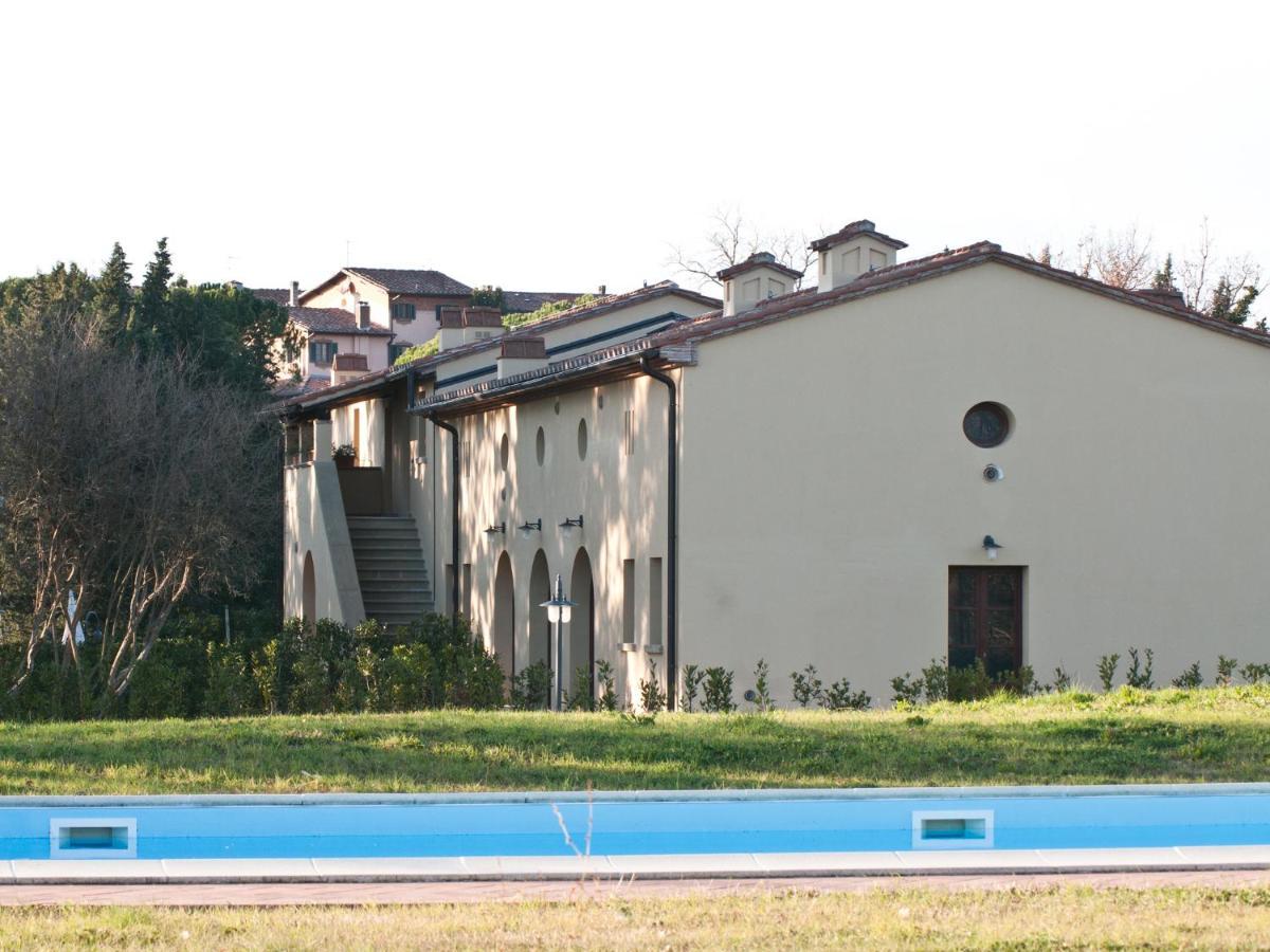 San Ruffino Apartments Lari Екстериор снимка