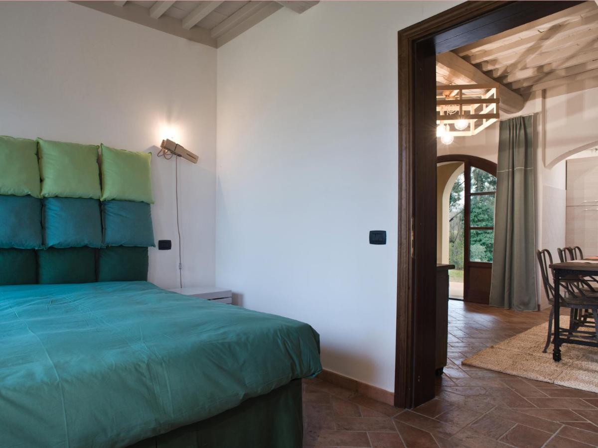 San Ruffino Apartments Lari Екстериор снимка