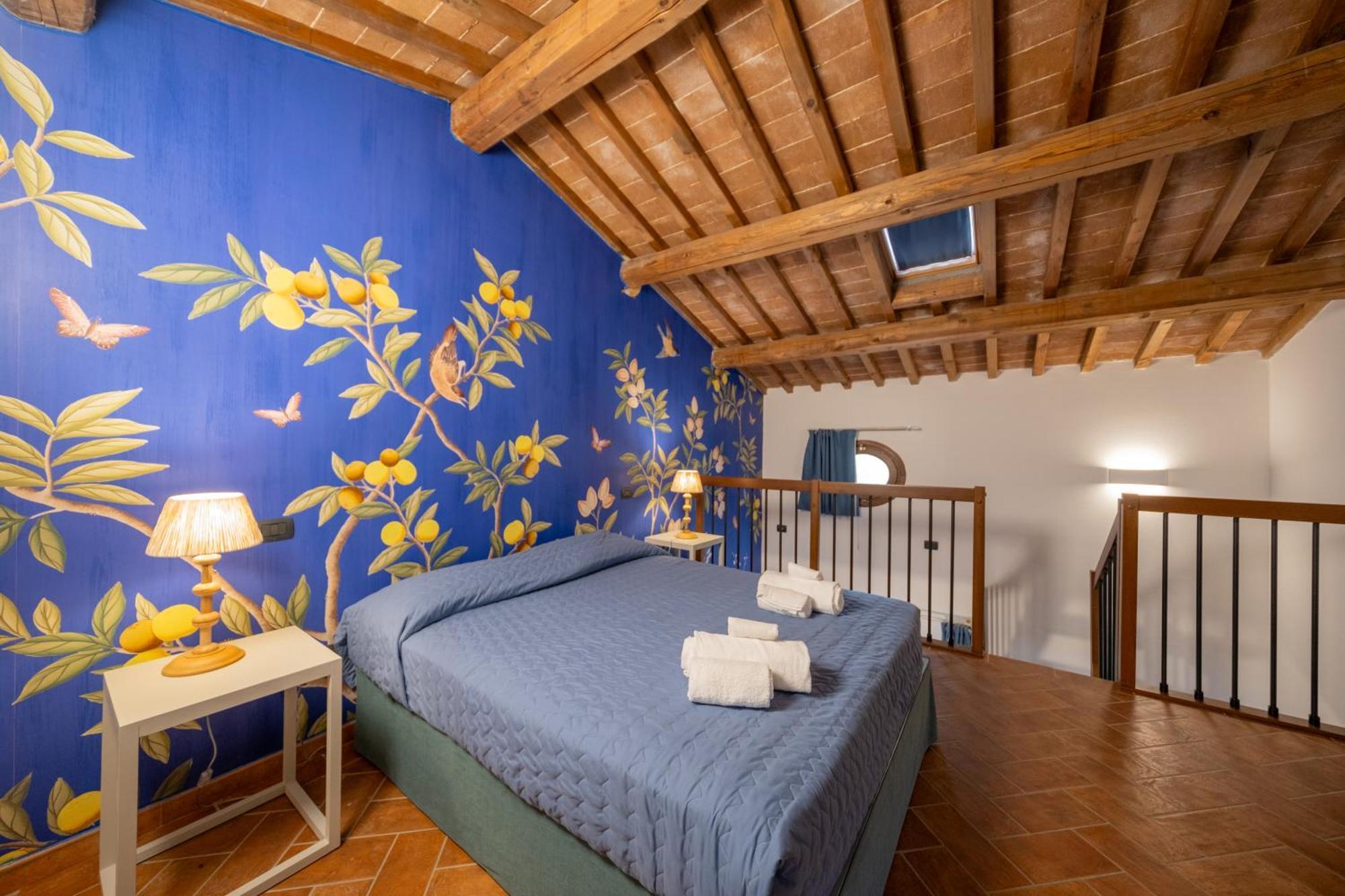 San Ruffino Apartments Lari Екстериор снимка