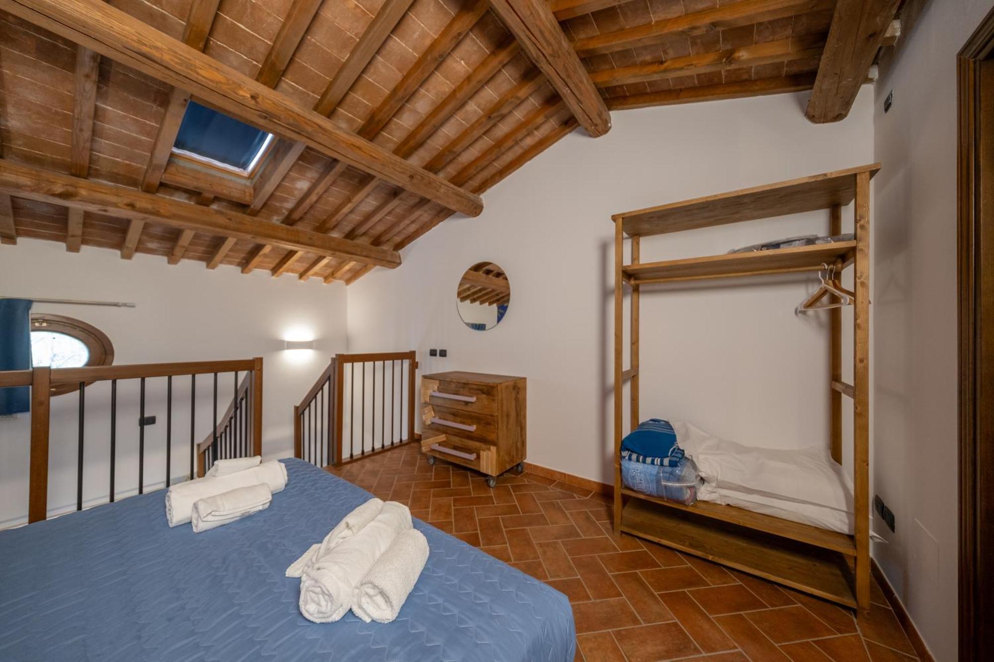 San Ruffino Apartments Lari Екстериор снимка