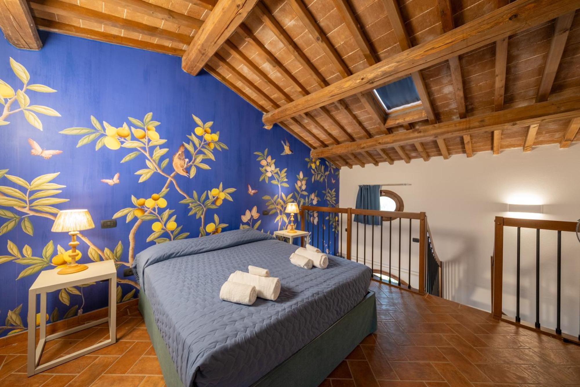 San Ruffino Apartments Lari Екстериор снимка