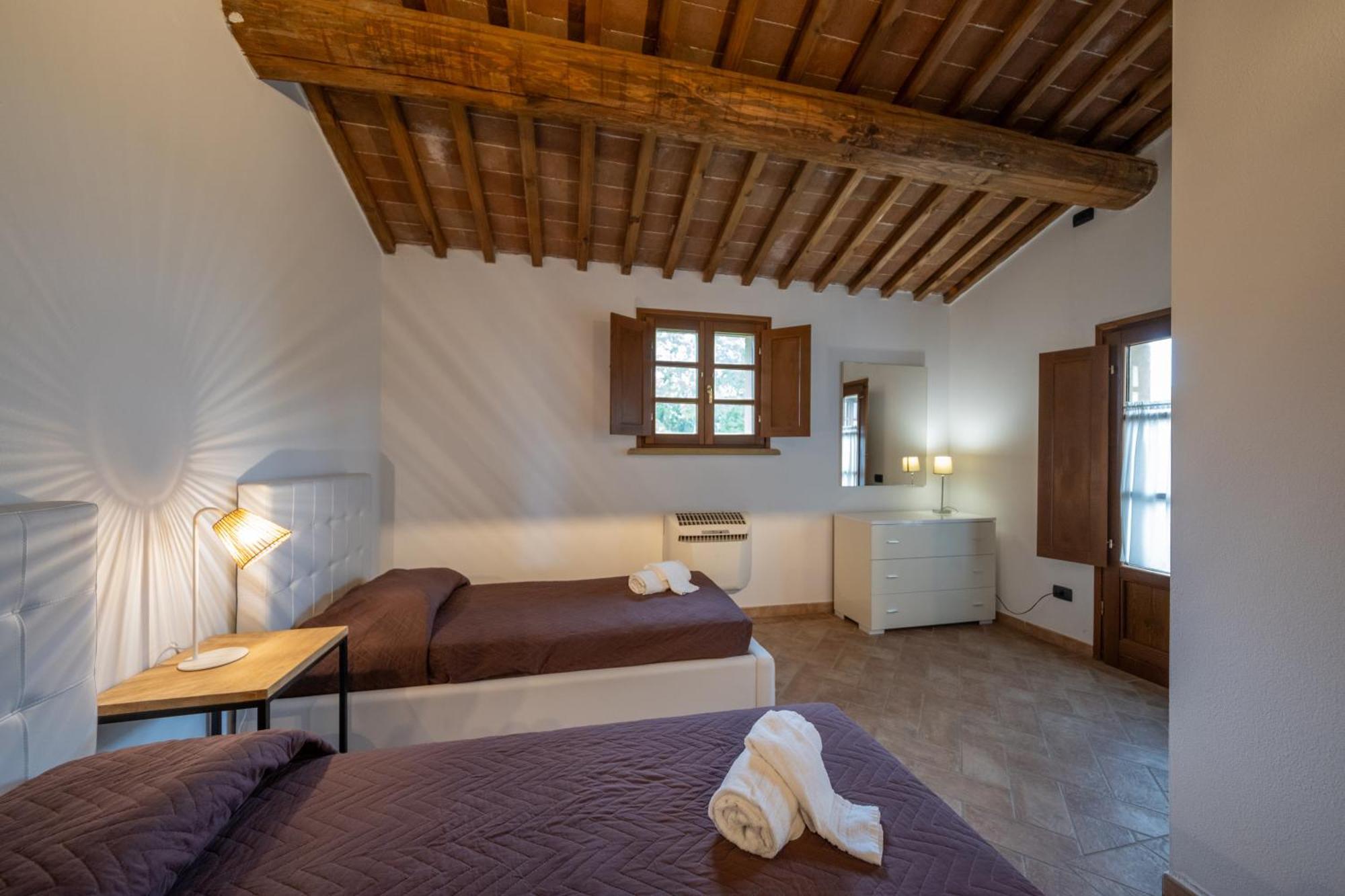 San Ruffino Apartments Lari Екстериор снимка
