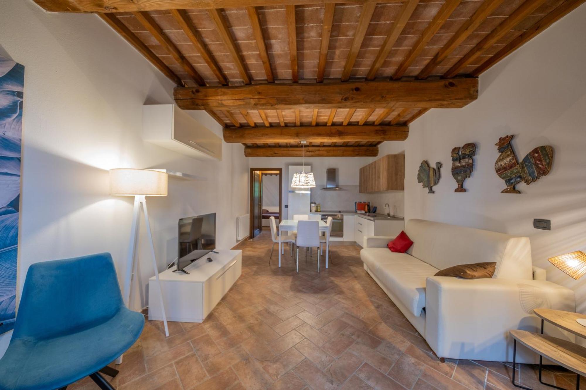 San Ruffino Apartments Lari Екстериор снимка
