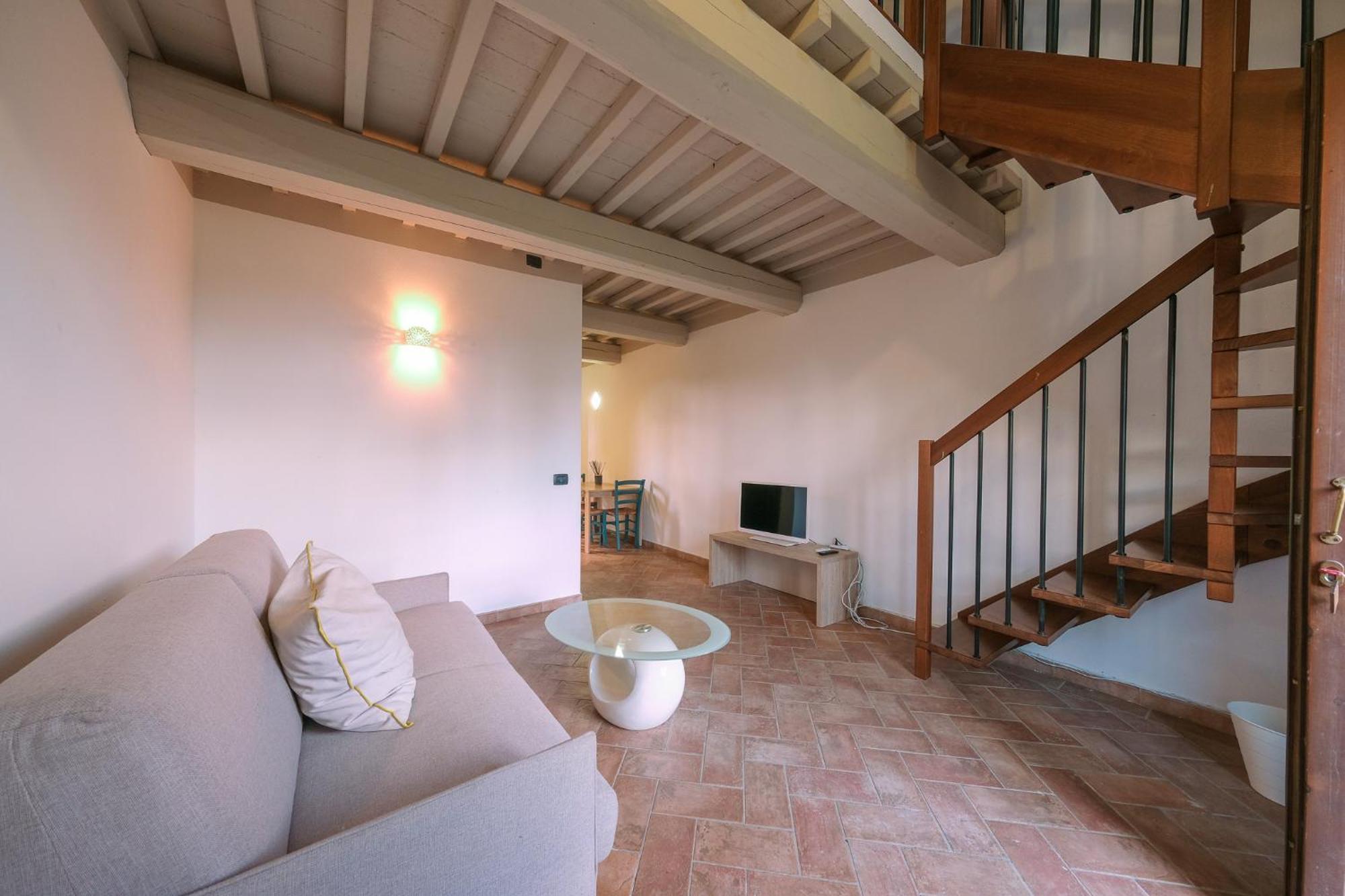 San Ruffino Apartments Lari Екстериор снимка