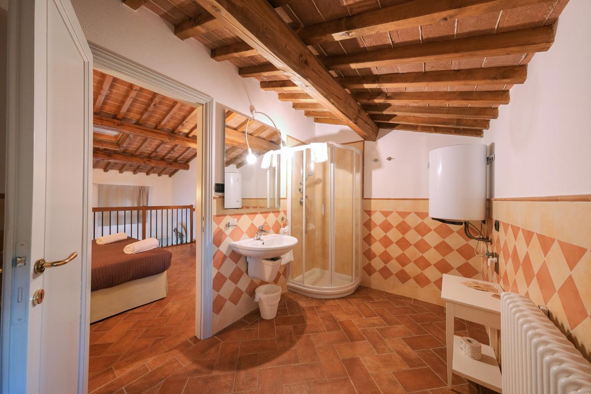 San Ruffino Apartments Lari Екстериор снимка