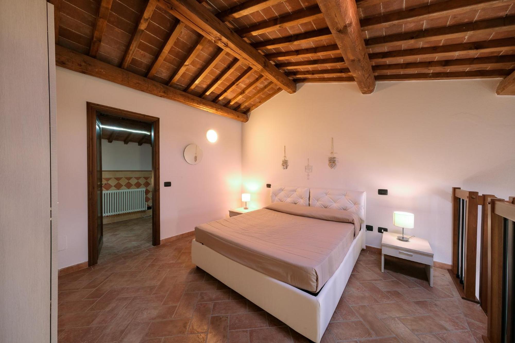 San Ruffino Apartments Lari Екстериор снимка