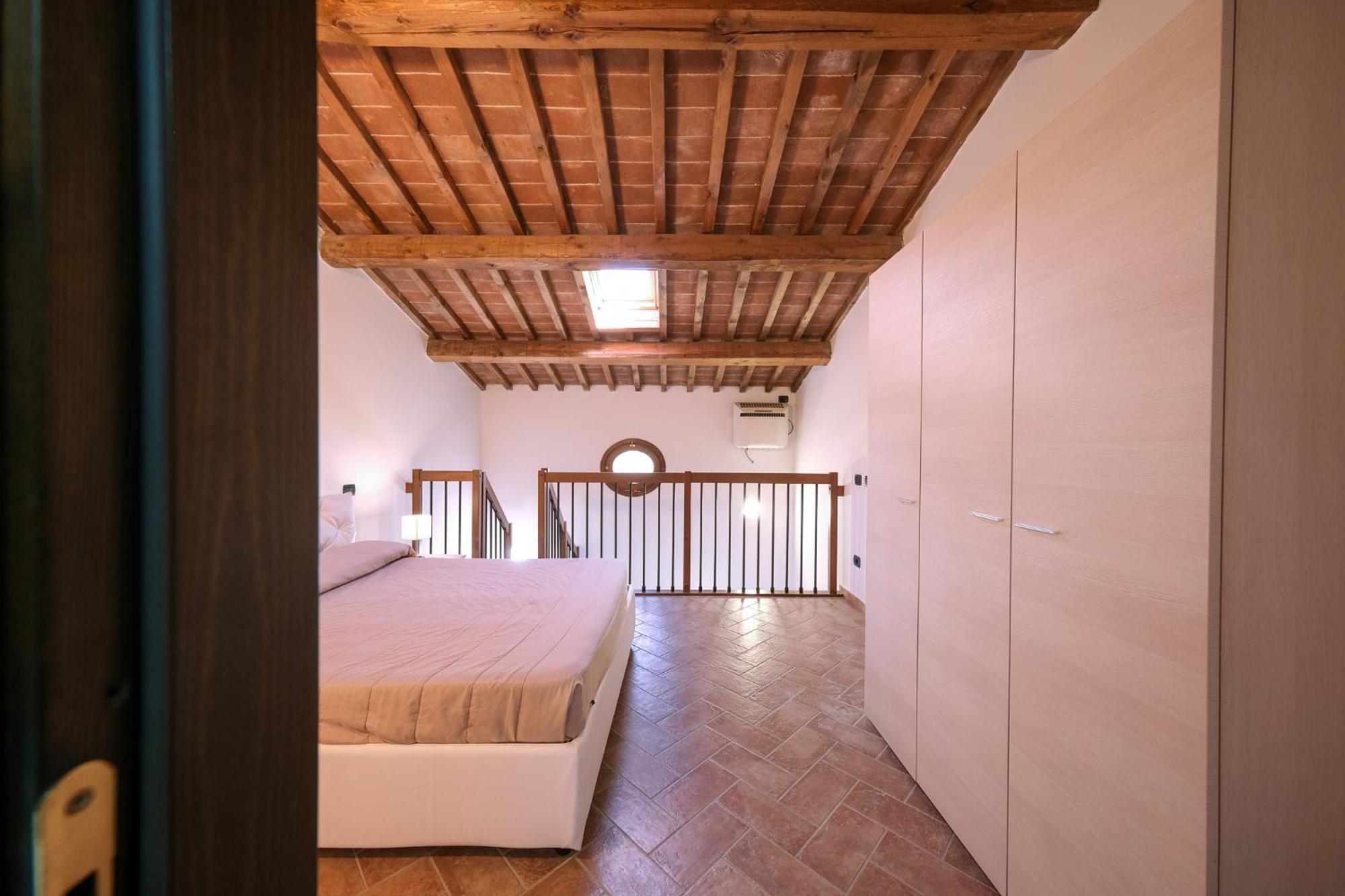 San Ruffino Apartments Lari Екстериор снимка