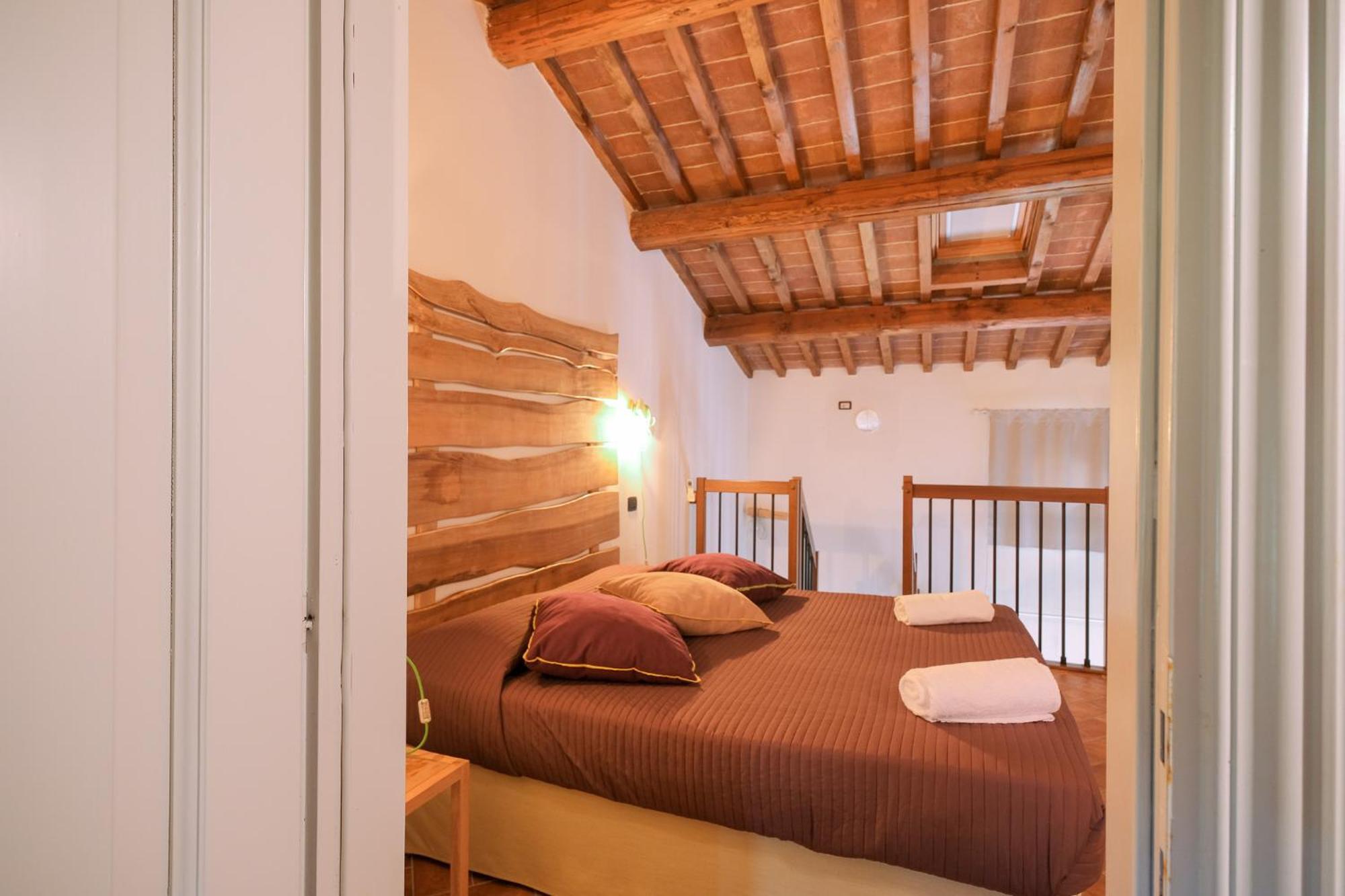 San Ruffino Apartments Lari Екстериор снимка