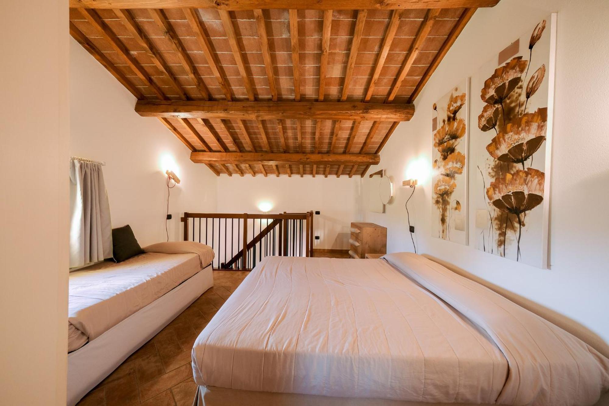San Ruffino Apartments Lari Екстериор снимка