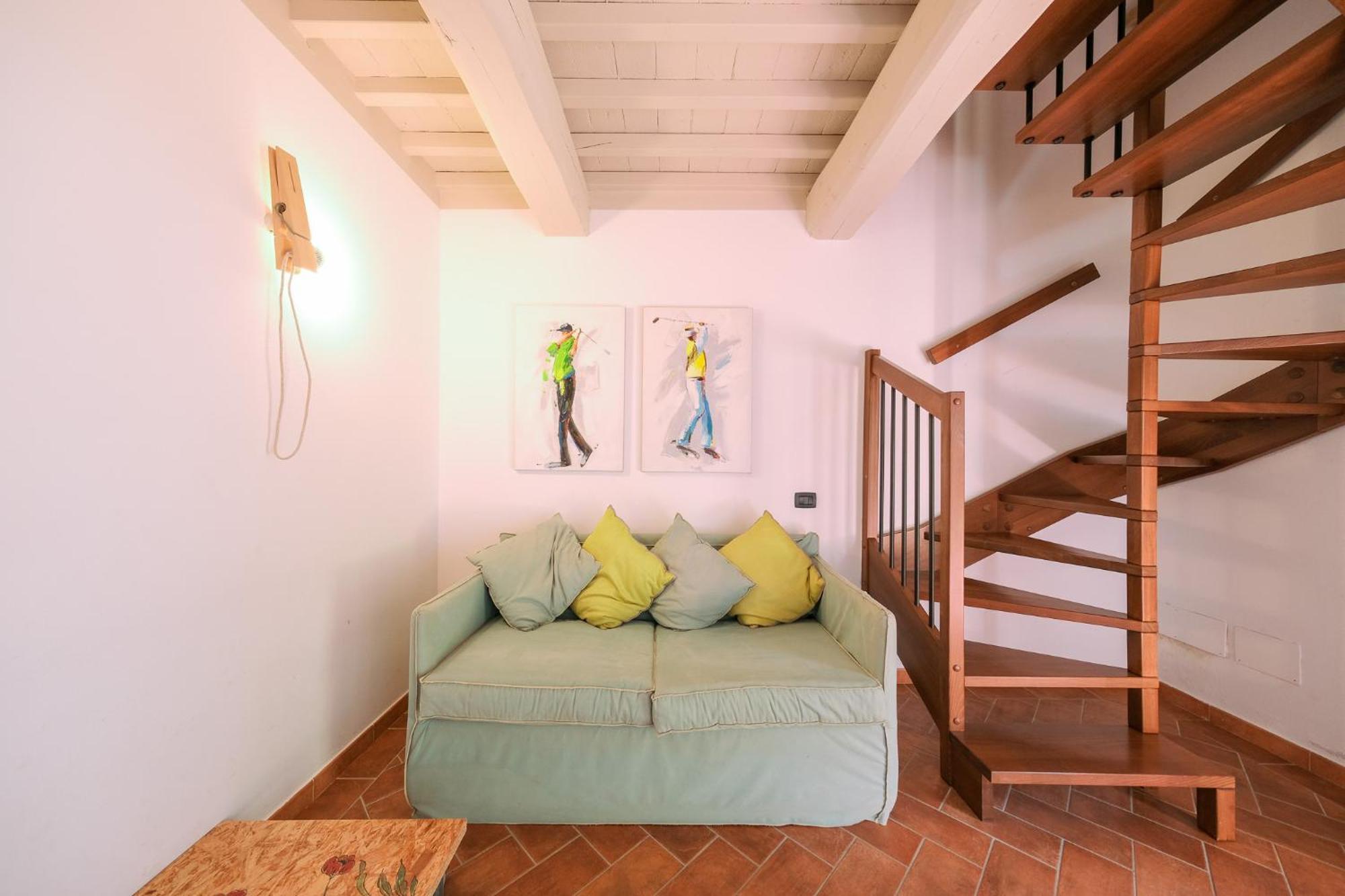 San Ruffino Apartments Lari Екстериор снимка